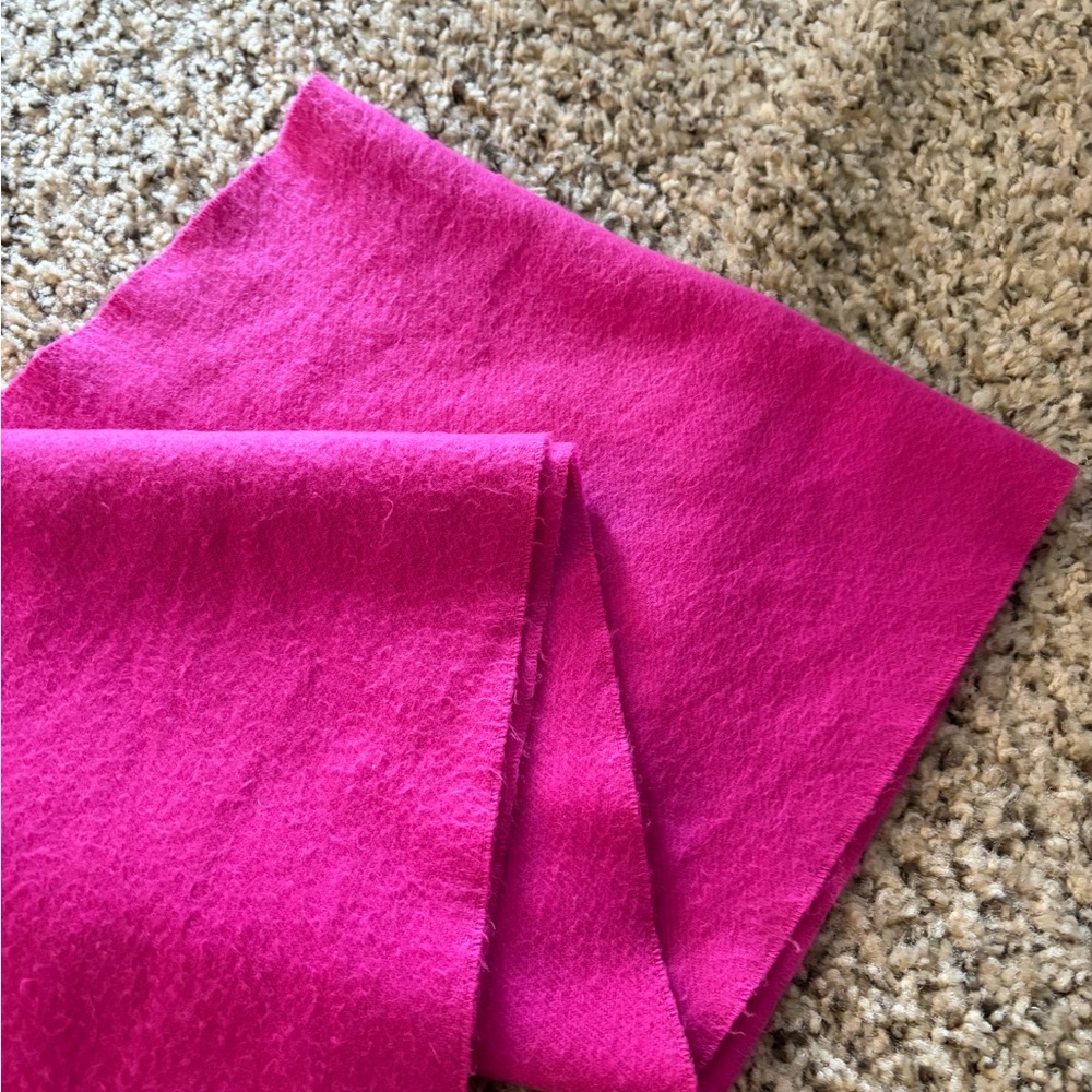 Luxurious Pink Cashmere Scarf Valentine’s Day - Picture 5 of 11